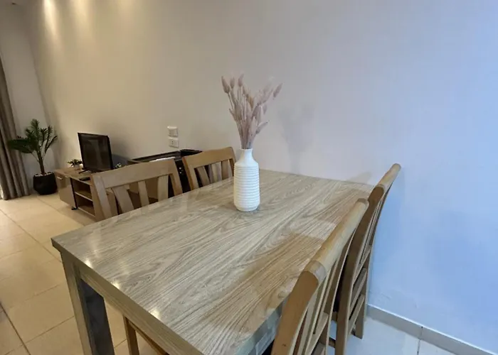 Florenza Khamsin Apartman Gurdaka